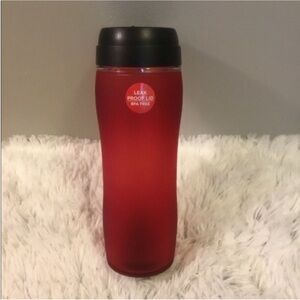 Kohl’s On The Go thermal design travel cup with screw on lid plastic BPA free